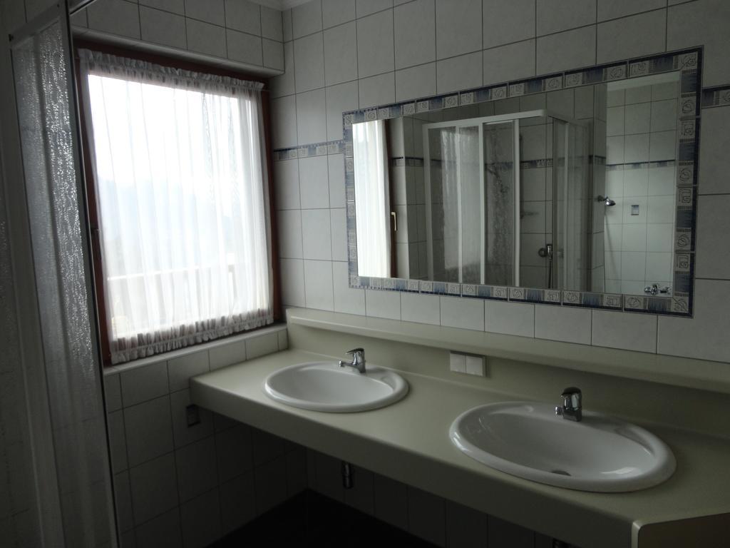 Panoramablickhotel - Lakeview Apartments Annenheim Quarto foto