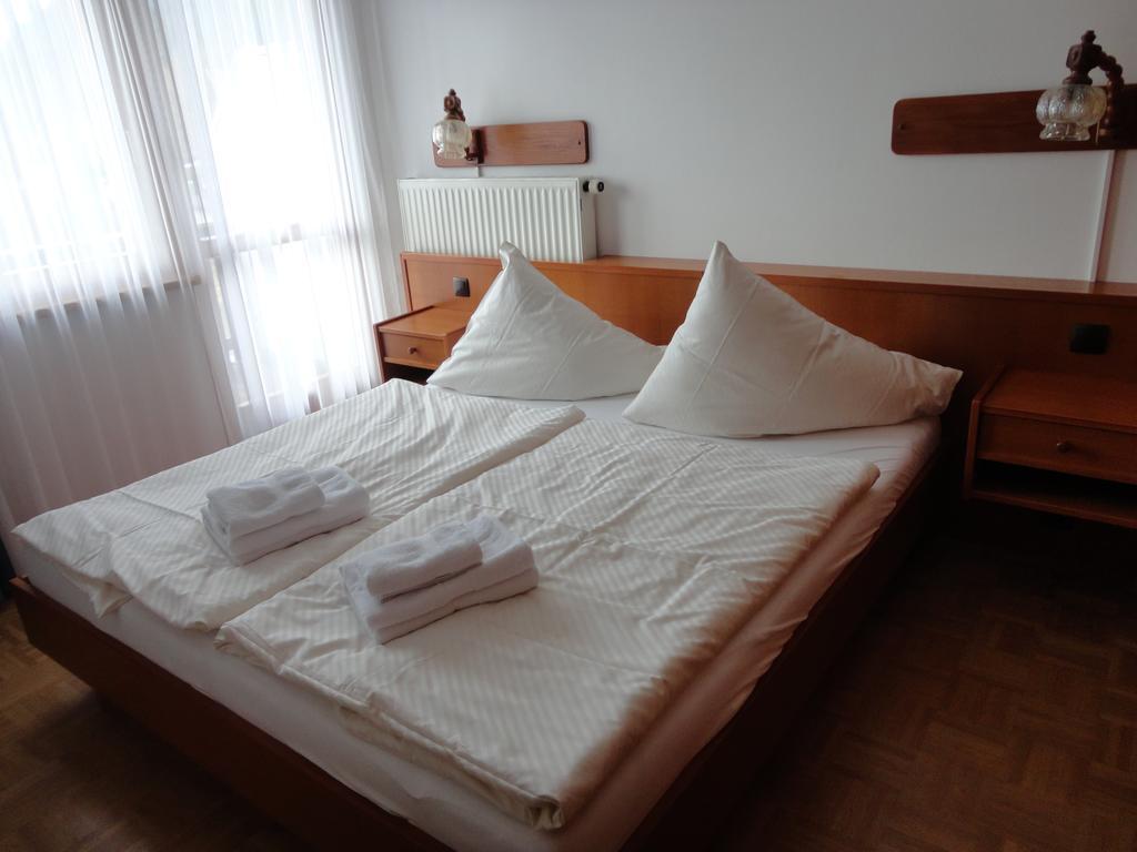 Panoramablickhotel - Lakeview Apartments Annenheim Quarto foto