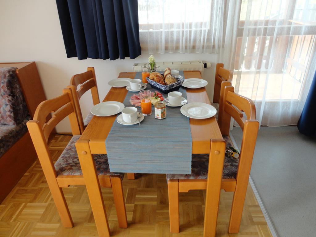 Panoramablickhotel - Lakeview Apartments Annenheim Quarto foto